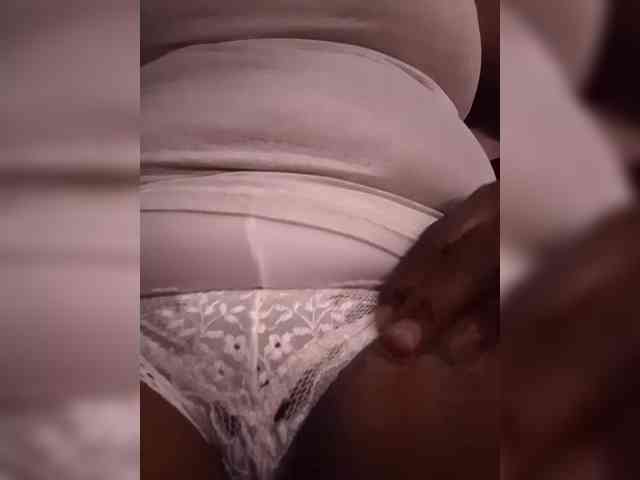 hotmomsexy webcam