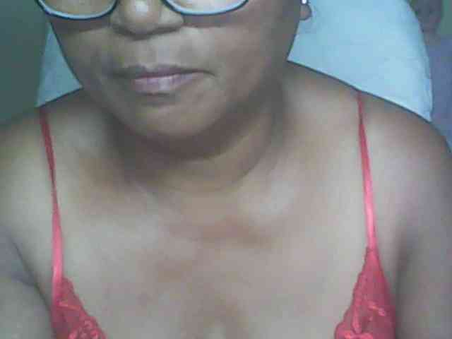 Modèle: hotmomsexy