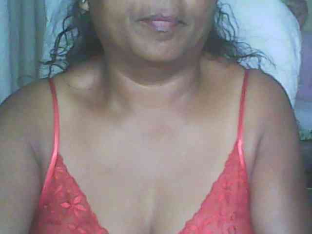 hotmomsexy webcam