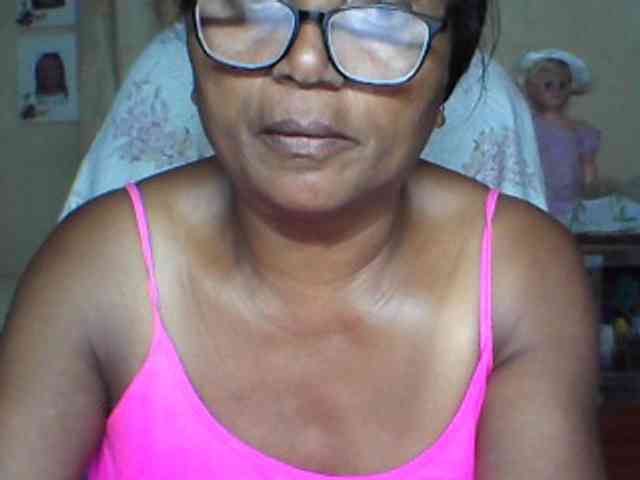 hotmomsexy webcam
