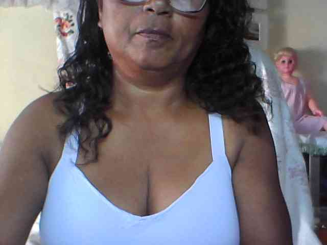 hotmomsexy webcam
