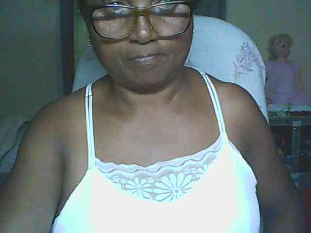hotmomsexy webcam