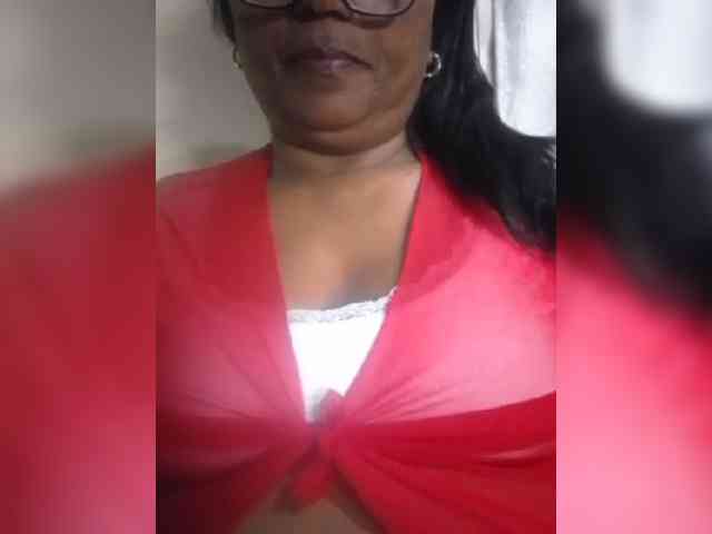 hotmomsexy webcam