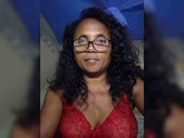 hotmomsexy webcam