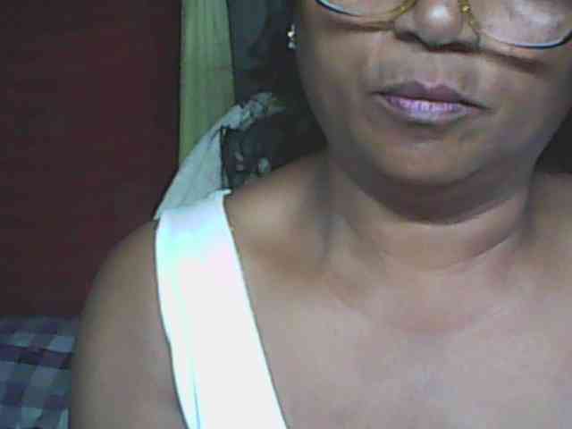 hotmomsexy webcam