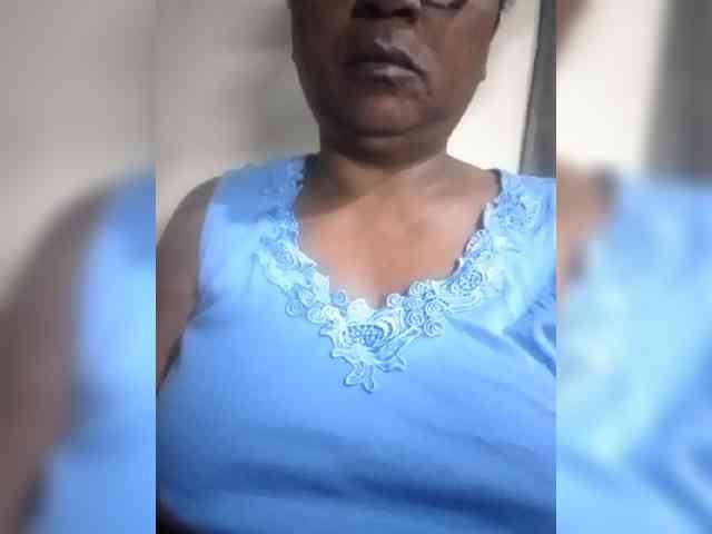 Modèle: hotmomsexy