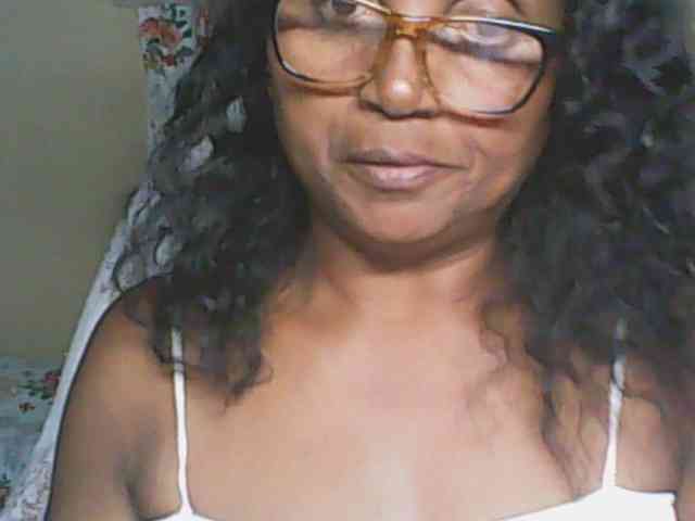 hotmomsexy webcam