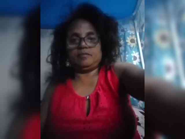 hotmomsexy webcam