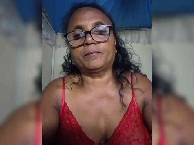 hotmomsexy webcam