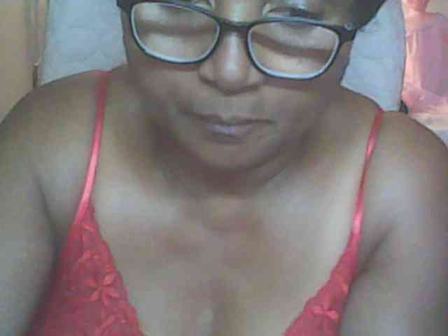 hotmomsexy webcam