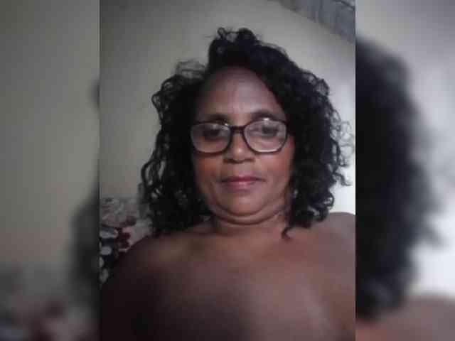 hotmomsexy webcam