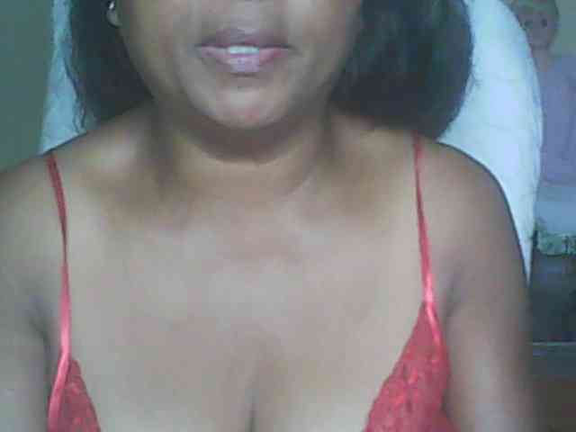 hotmomsexy webcam