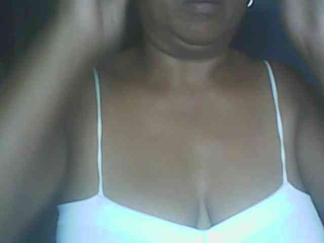 hotmomsexy webcam