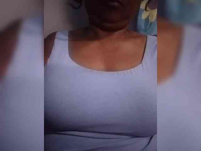 hotmomsexy webcam