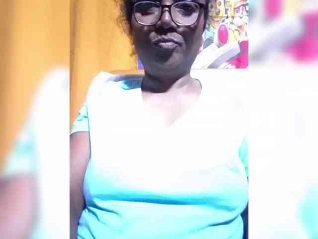 hotmomsexy Live Webcam on BongaCams