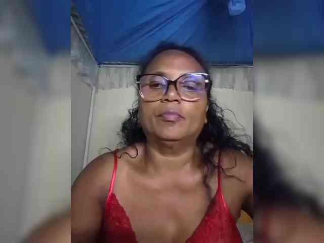 Modèle: hotmomsexy