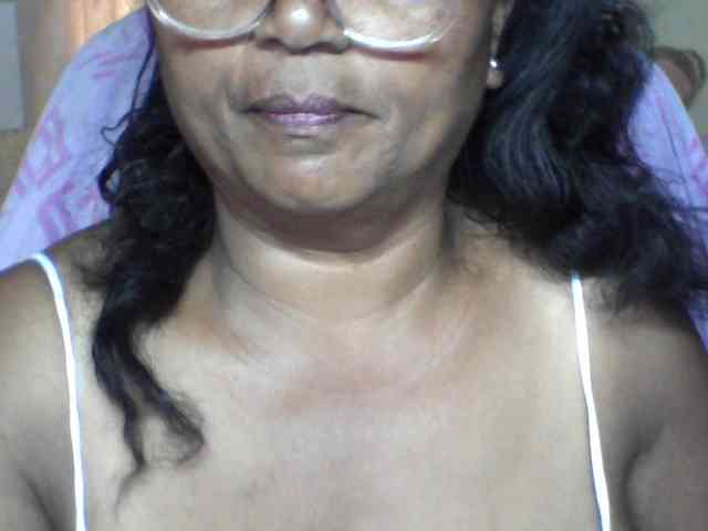 hotmomsexy webcam