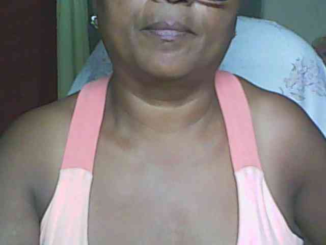 hotmomsexy webcam