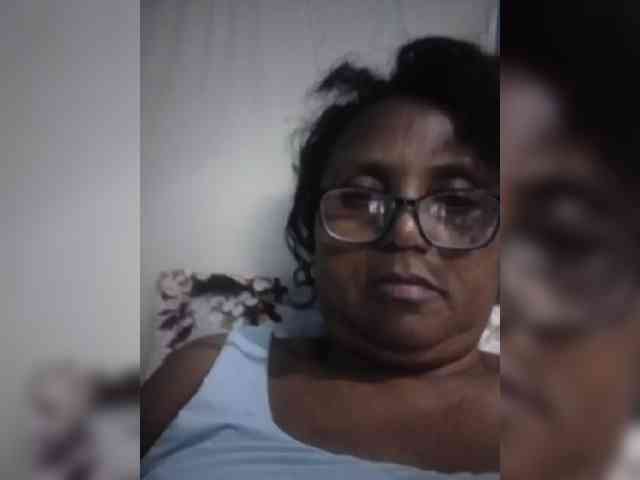 hotmomsexy webcam