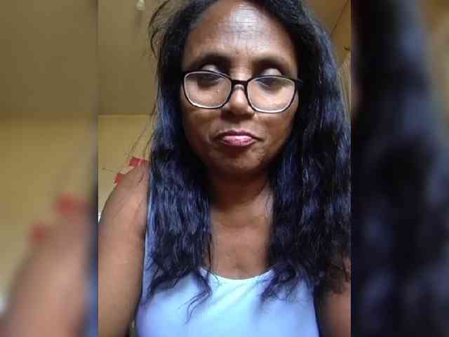 hotmomsexy webcam