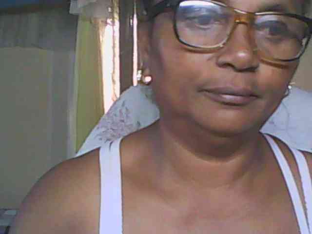 hotmomsexy webcam