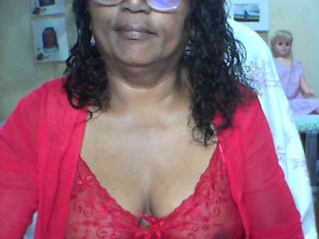 hotmomsexy webcam