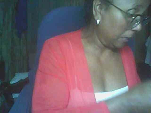 hotmomsexy webcam