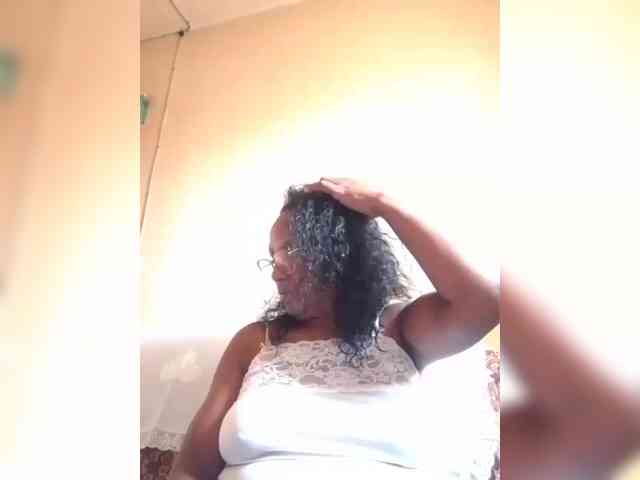 hotmomsexy webcam