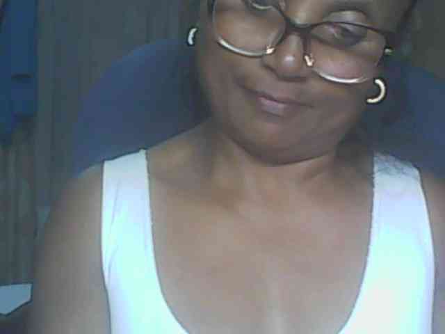 hotmomsexy webcam