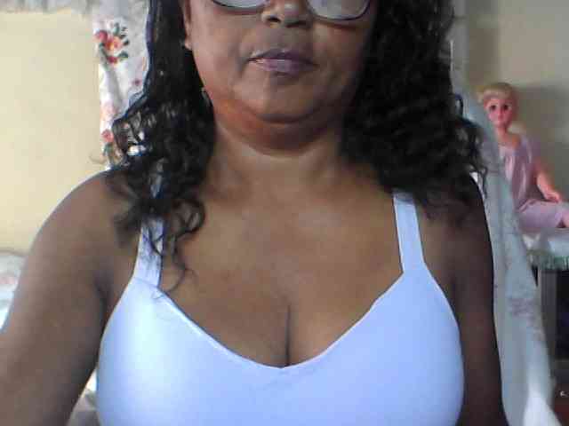 hotmomsexy webcam