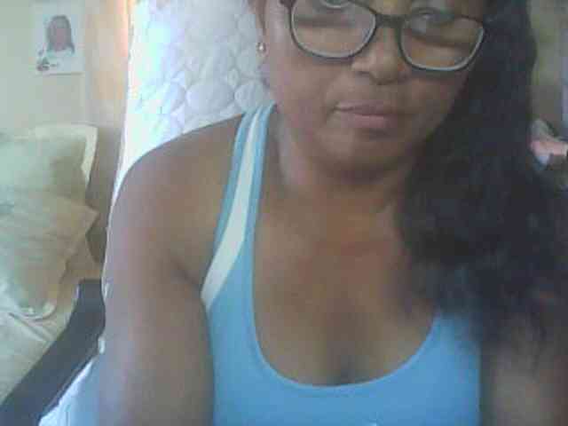 hotmomsexy webcam
