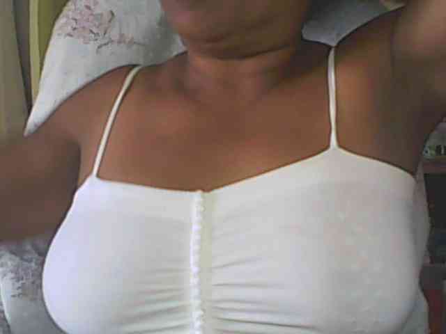 hotmomsexy webcam