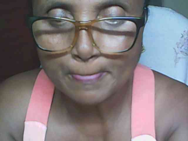 hotmomsexy webcam