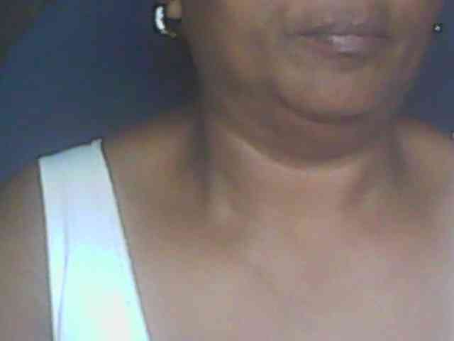 Modèle: hotmomsexy