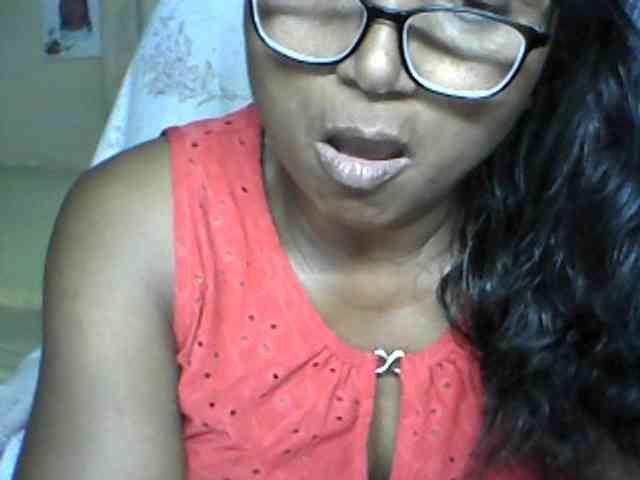 hotmomsexy webcam