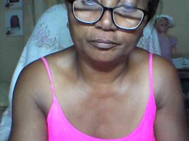 hotmomsexy webcam
