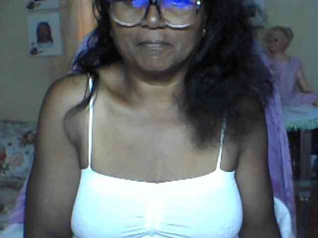 hotmomsexy webcam