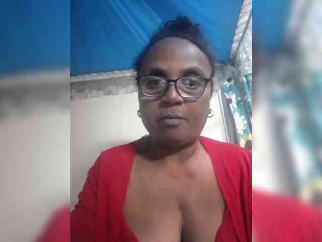 Modèle: hotmomsexy