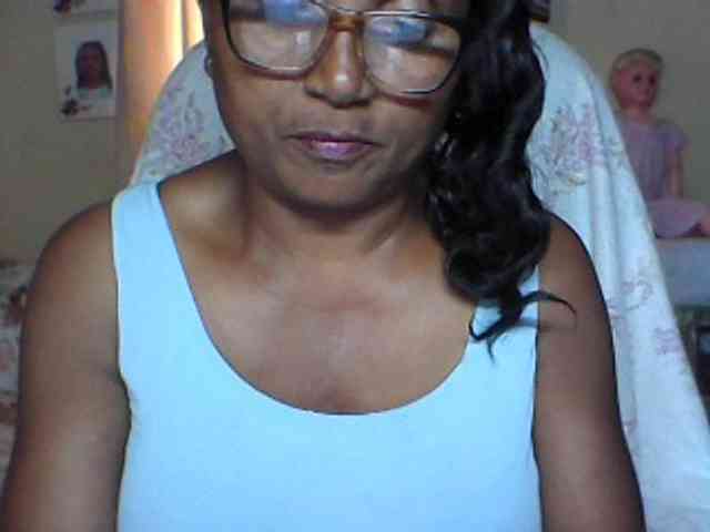 hotmomsexy webcam