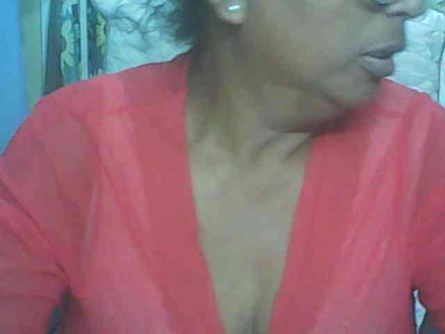 hotmomsexy webcam