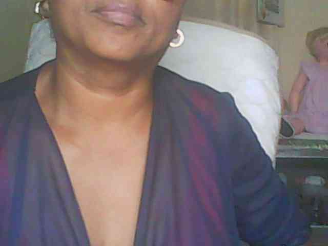 hotmomsexy Live Webcam on BongaCams