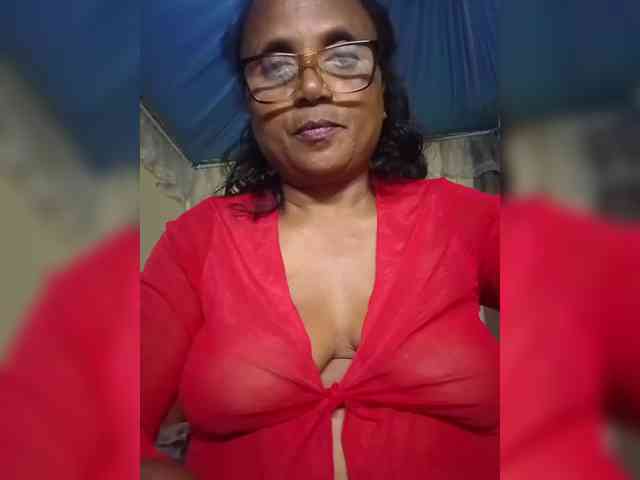 hotmomsexy webcam