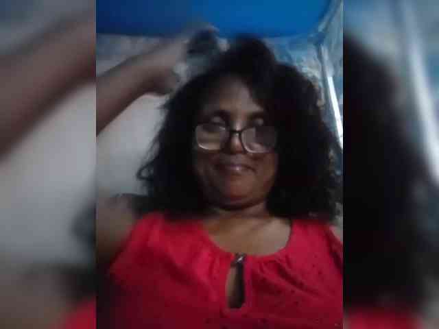 hotmomsexy webcam