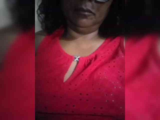 hotmomsexy webcam
