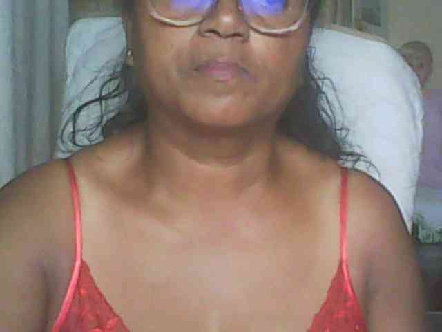hotmomsexy webcam