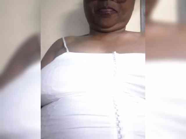 hotmomsexy webcam