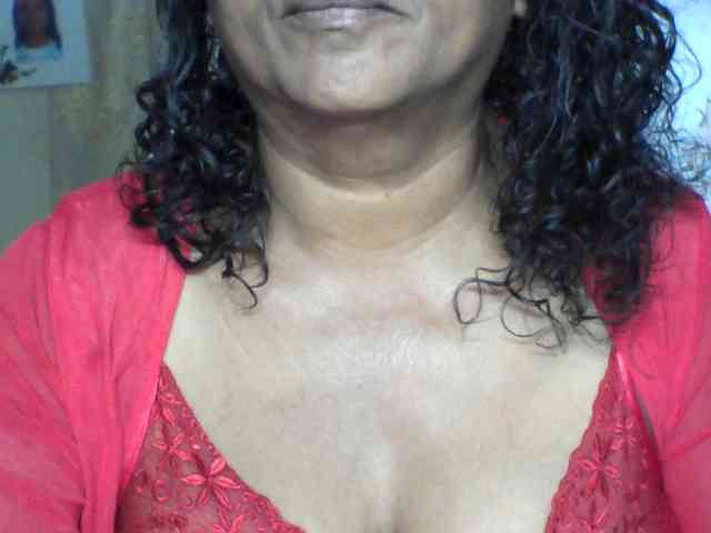 hotmomsexy webcam