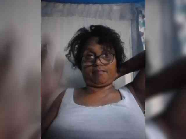 hotmomsexy webcam