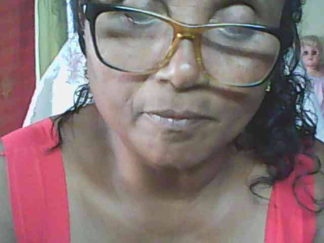 hotmomsexy webcam