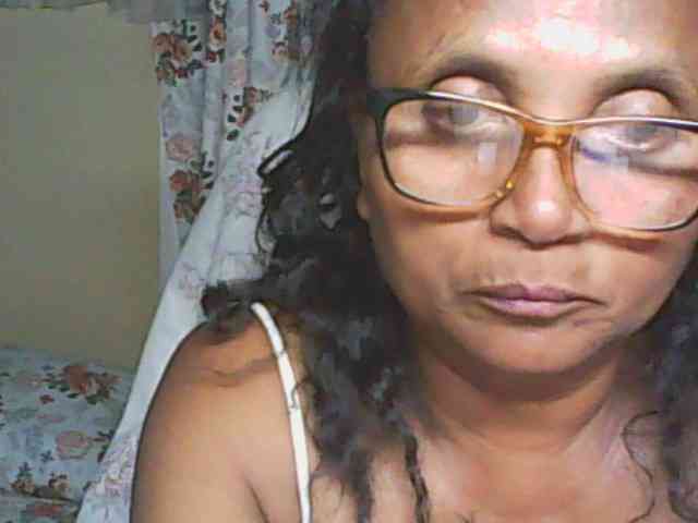 hotmomsexy webcam